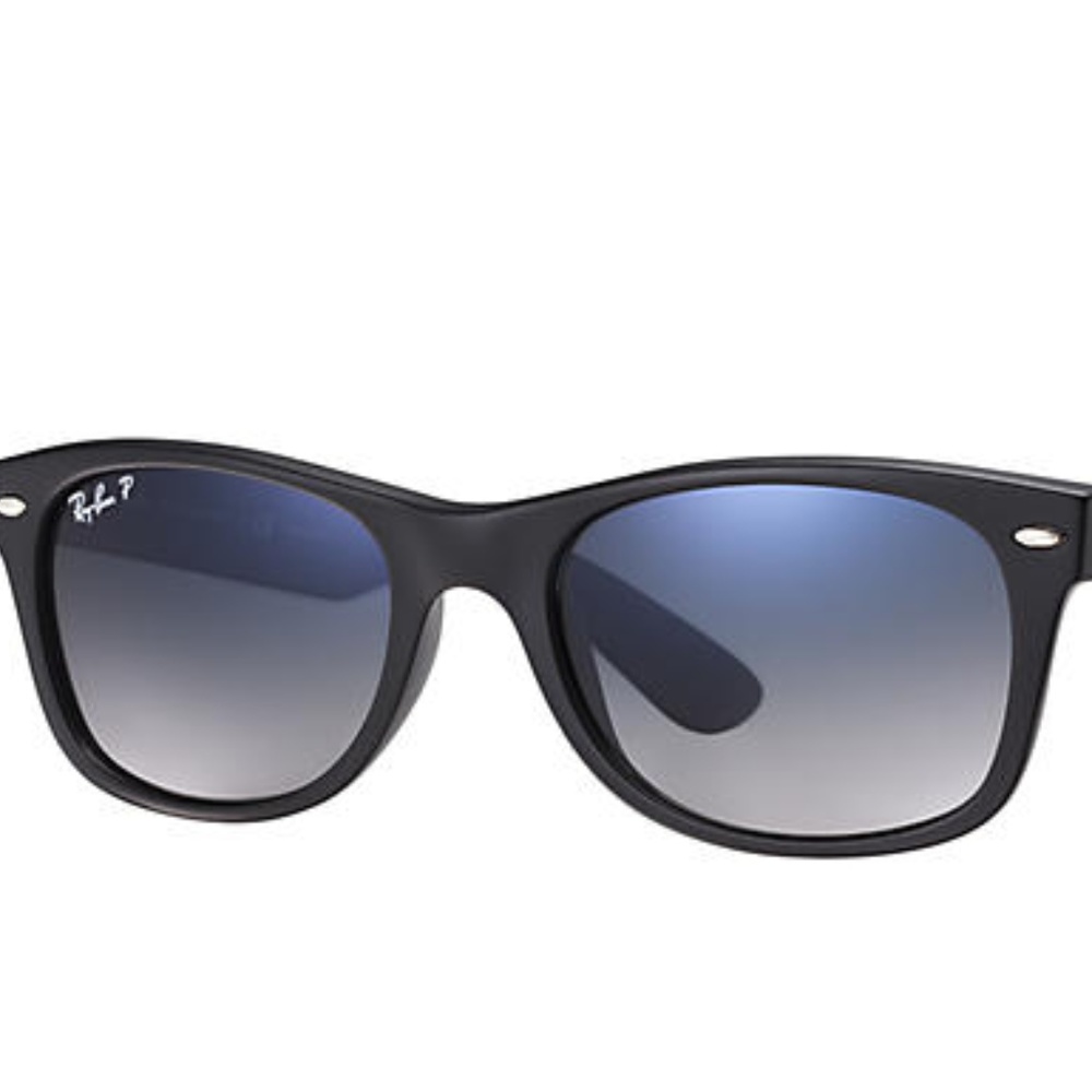 Ray-Ban matte black classic wayfarer sunglasses